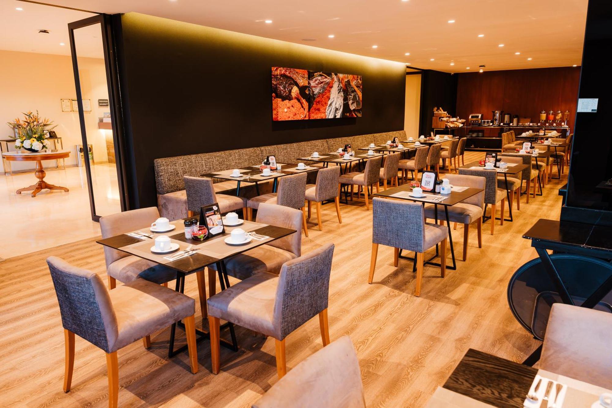 Wyndham Costa Del Sol Cajamarca Hotel Eksteriør billede